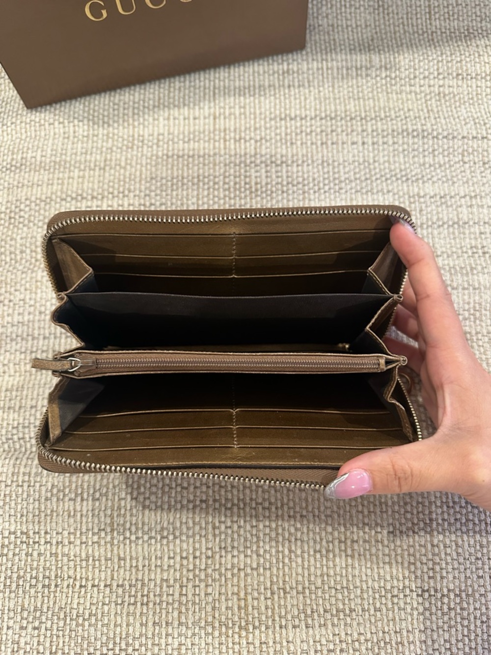 Gucci Microguccissima Patent Leather Zip Around Wallet In Bronze - Picture 8 of 11